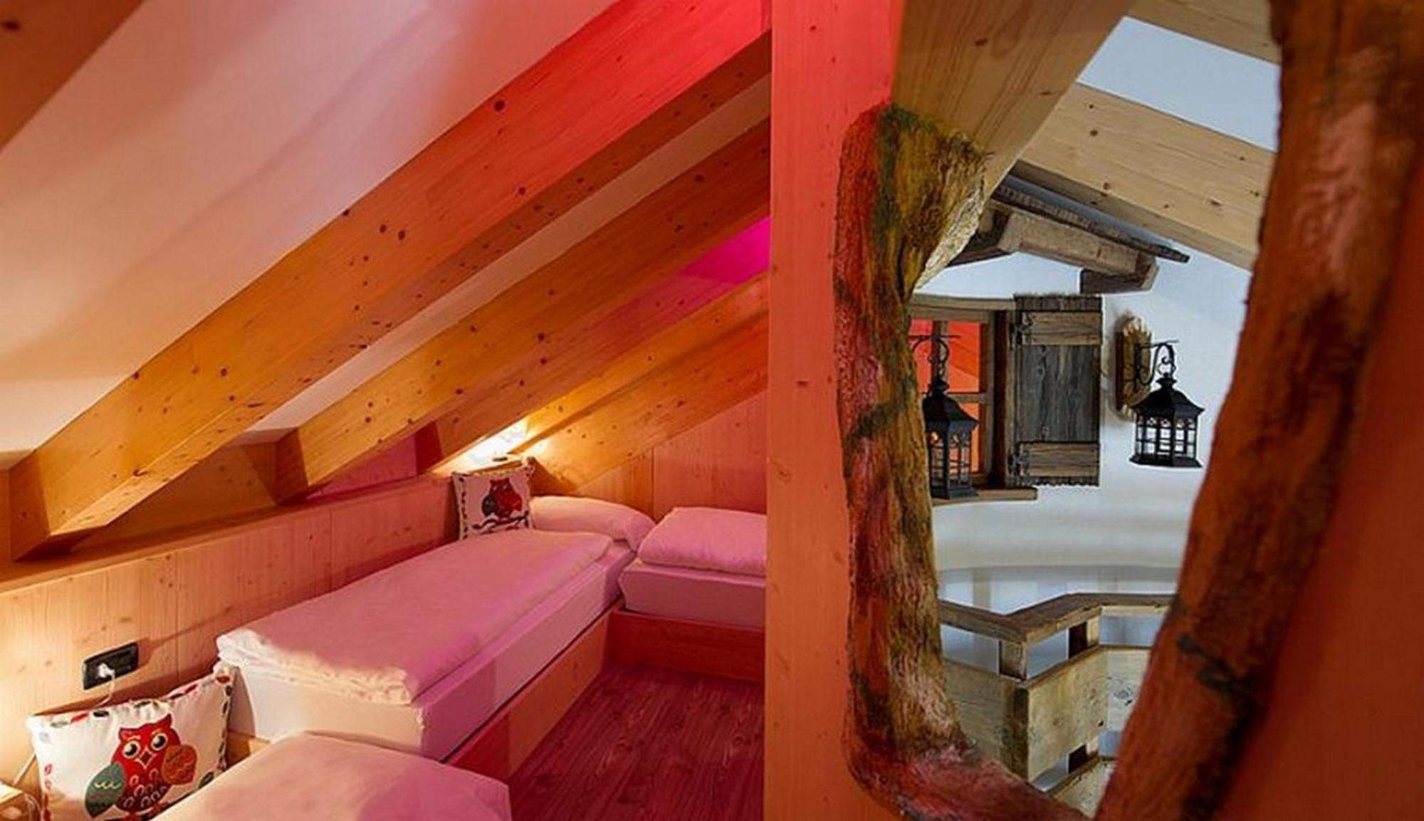 ויגו די פאסה Mytime Hotels La Grotta חדר תמונה