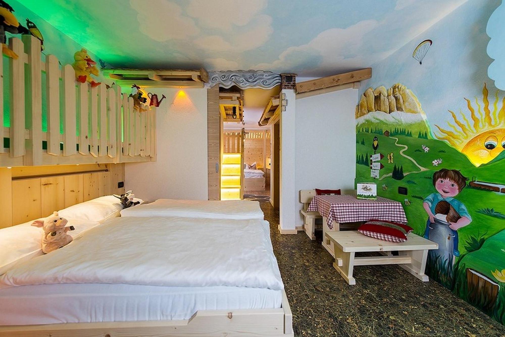 ויגו די פאסה Mytime Hotels La Grotta חדר תמונה